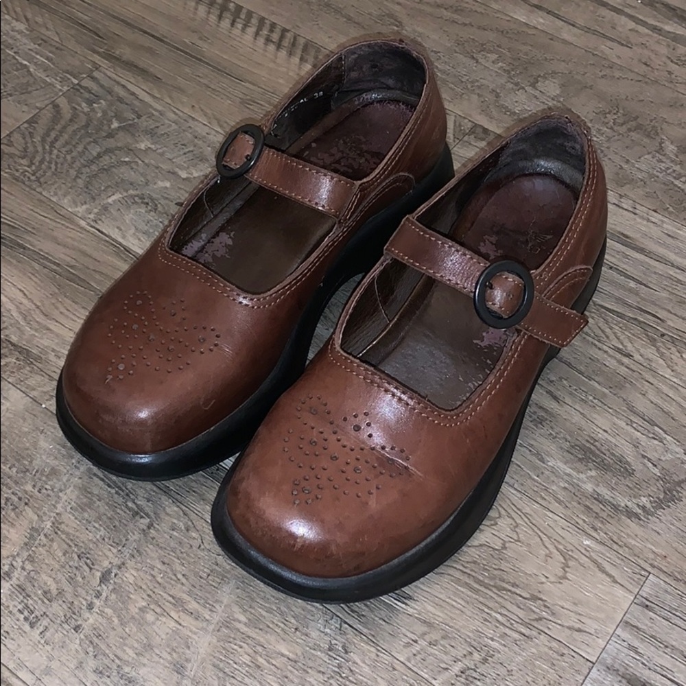 Dansko Mary Jane Shoes Brown Leather 7.5 (38)